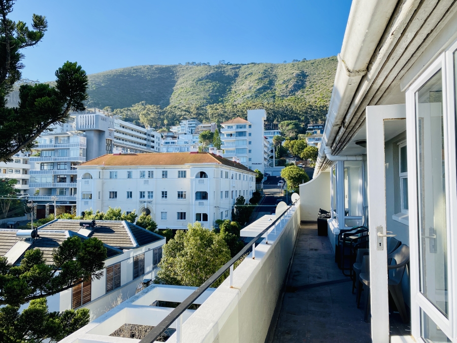 2 Bedroom Property for Sale in Sea Point Western Cape